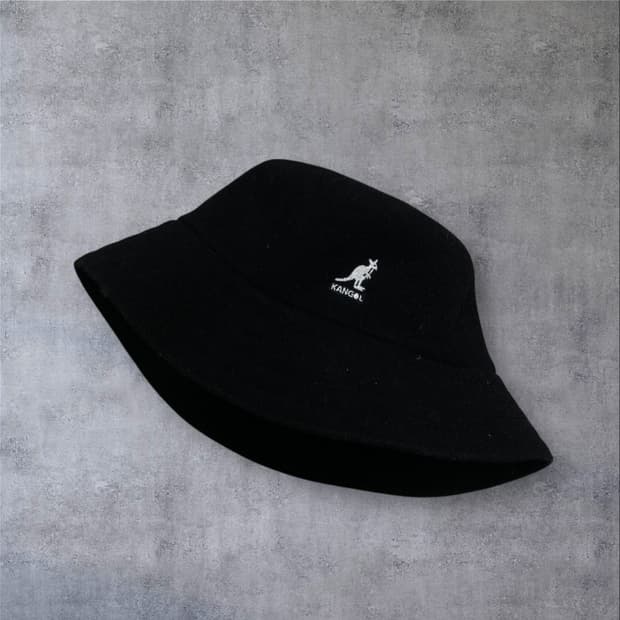 캉골 배이직 로고 블랙 울 버킷햇
