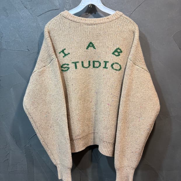 [M] IAB STUDIO 아이앱 스튜디오 새들러 하우스 니트