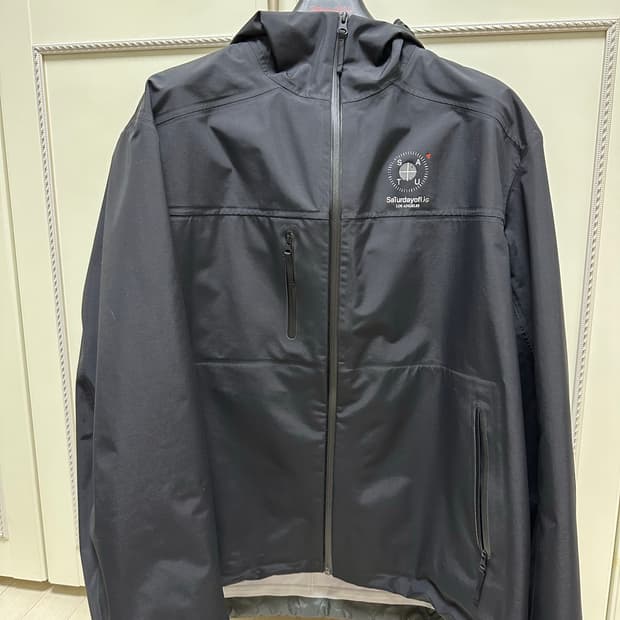 STU Compass Windbreaker Black