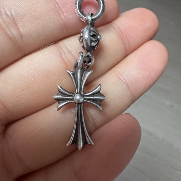 크롬하츠 타이니 원볼 크로스 펜던트