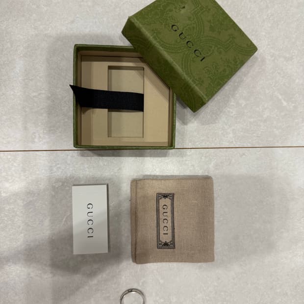 구찌 블라인드 포 러브 링 23호