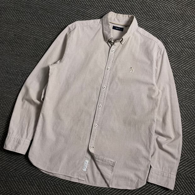 헤지스 자수로고 베이직 스트라이프 혼방 셔츠y 4348