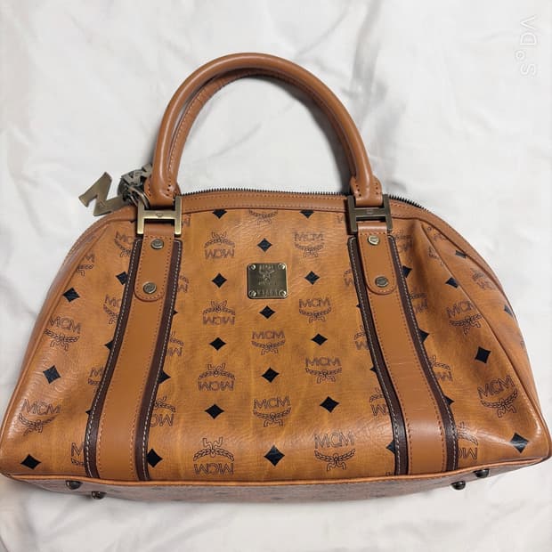 MCM 엠씨엠 로고 프린팅 토트백