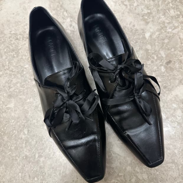 (240)디에이디 블랙 리본 플랫 슈즈 리본뮬 구두 샵페어리