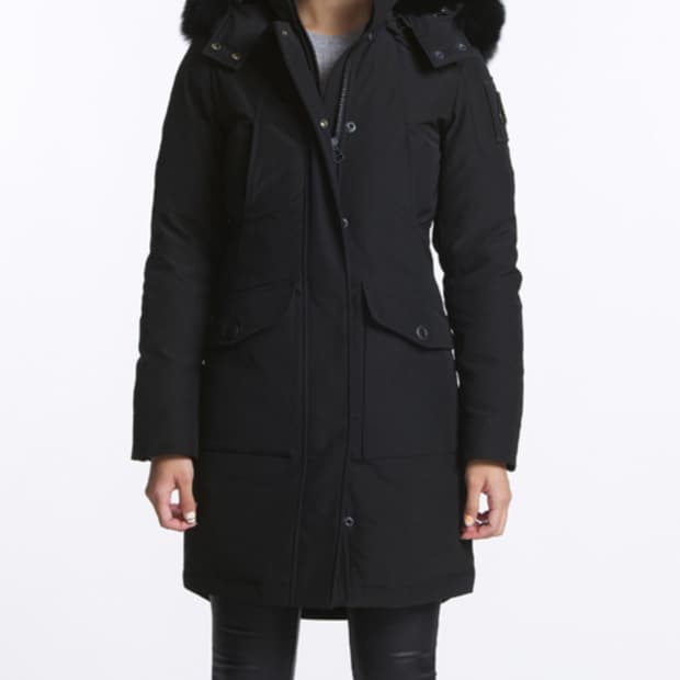 무스너클 블랙 폭스퍼 케이 에디션 여성M