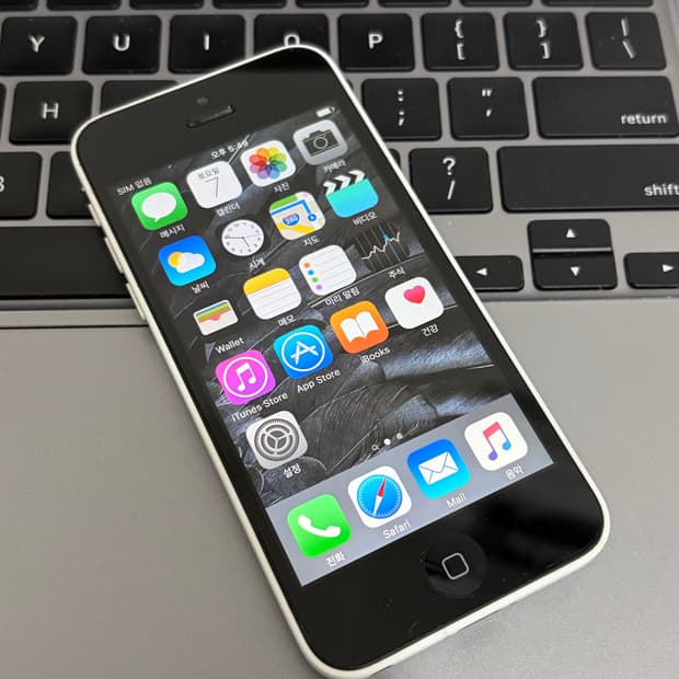 아이폰5c 화이트 16기가 #3229