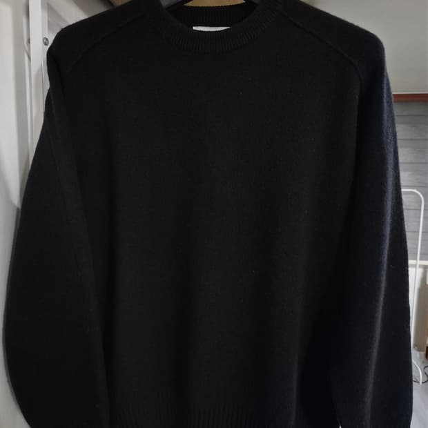 타임옴므 울 라운드 니트 100 블랙