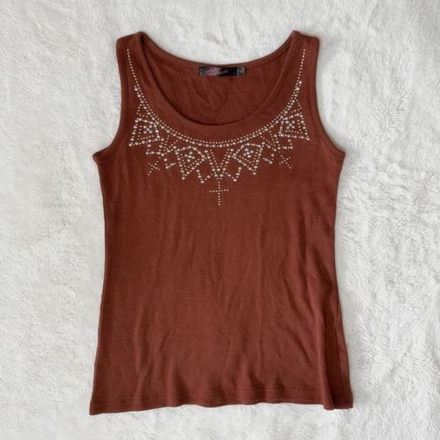 Sureve 갸루깔 y2k 스터드 빈티지 나시