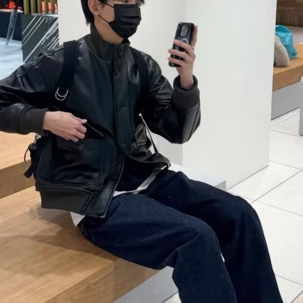 애프터프레이 A-1 레더 블루종 블랙, 주우재 착용