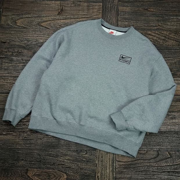 나이키 X 스투시 NRG BR 크루 플리스 오버핏 맨투맨 P01130