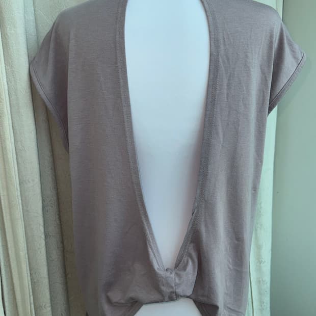 Vintage backless tee