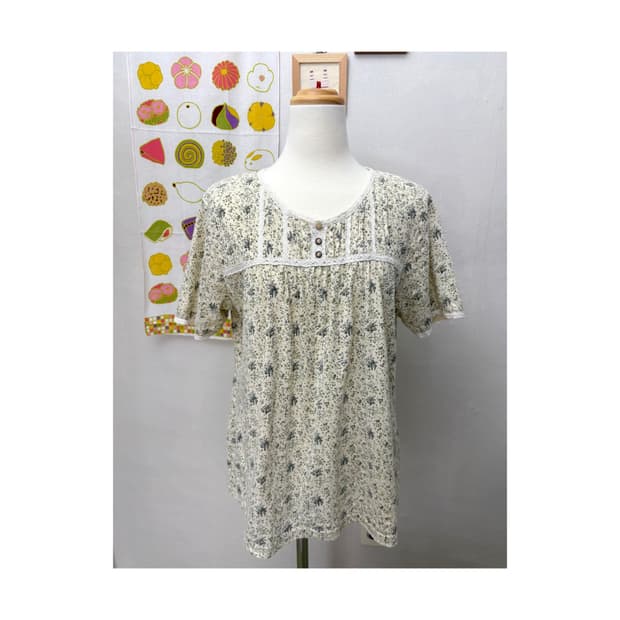 잔꽃 반소매 티셔츠