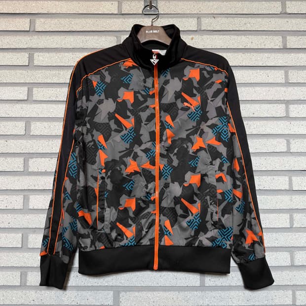 퓨마  레트로 그래픽카모 패턴 트랙탑 져지 오렌지 컬러 