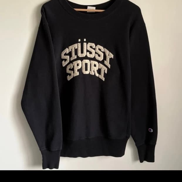 스투시 챔피온 맨투맨 M