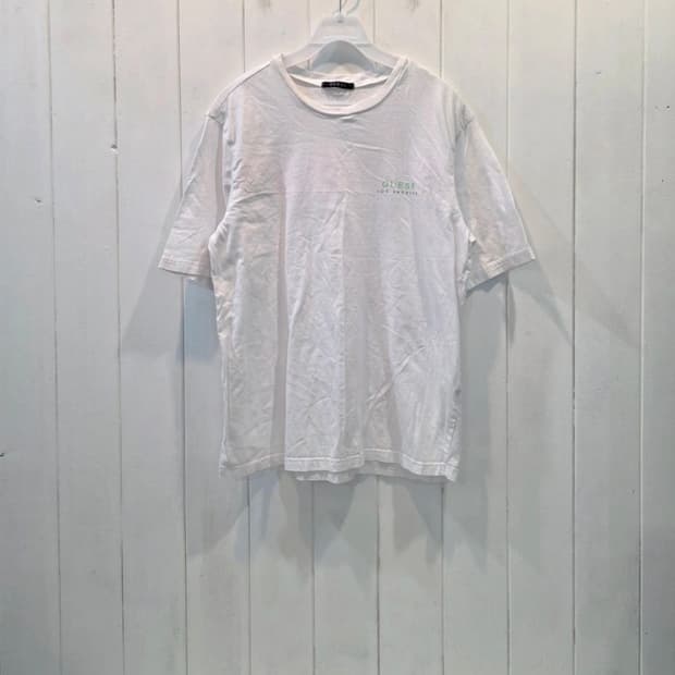 GUESS [게스] 반팔티