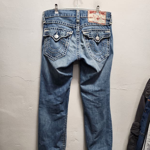 트루릴리젼 BILLY SUPER T 스티치 데님 청바지