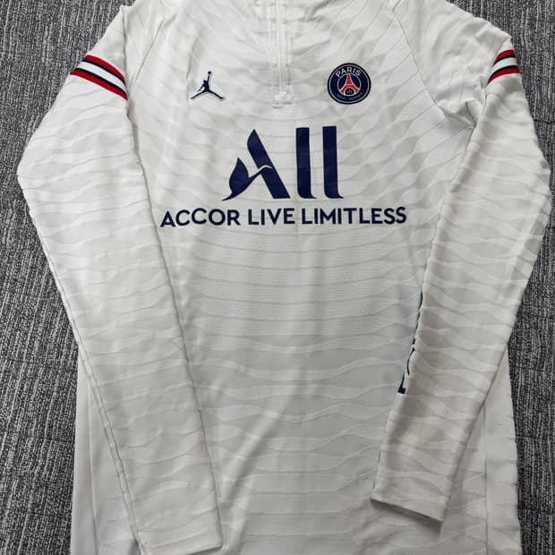 나이키 파리생제르망x조던 adv 드릴탑