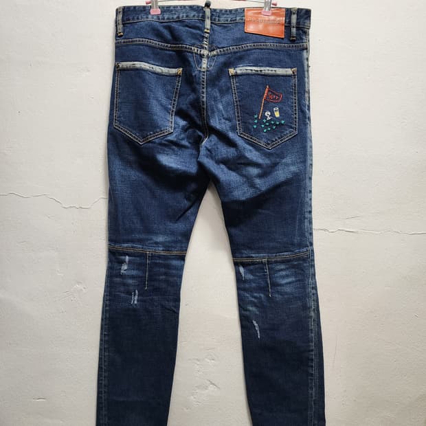 디스퀘어드2 자수 디테일 청바지