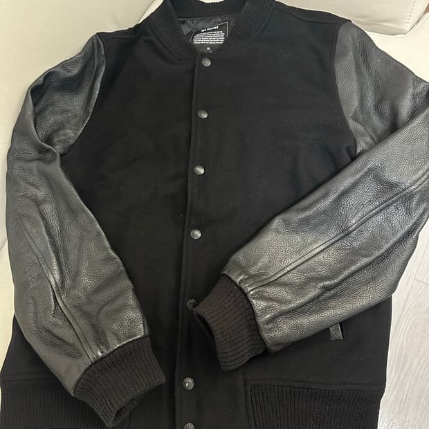 가죽배색 누빔 자켓