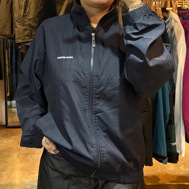 프로스펙스 네이비 바람막이