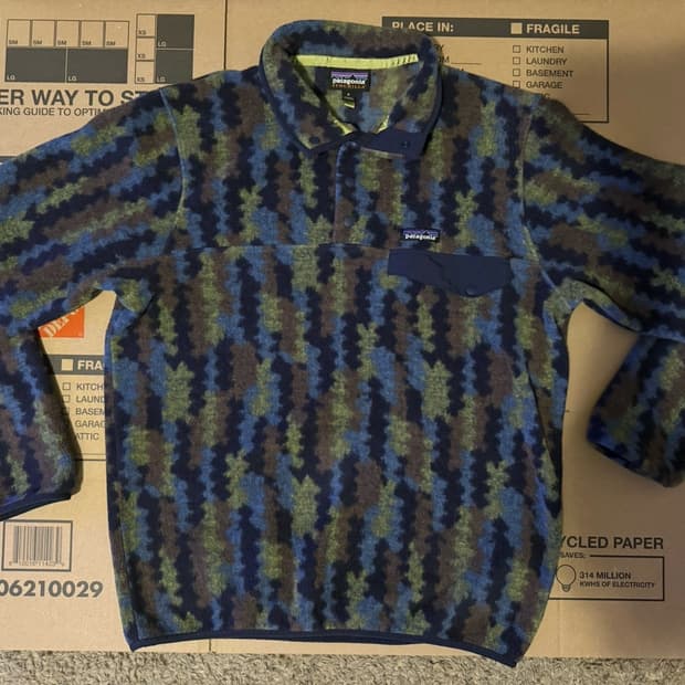 17FW 파타고니아 신칠라 스냅-T 네이비/올리브