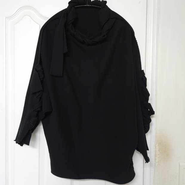 이세이 미야케 매듭 디테일 7부 니트