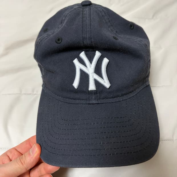 뉴에라 모마 볼캡 네이비