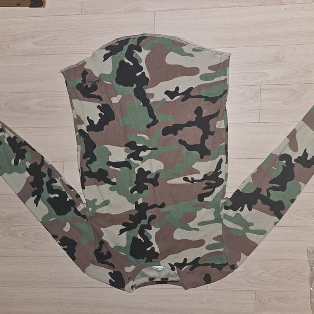 Corteiz 카모 써멀티