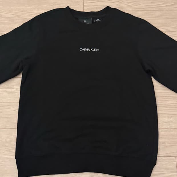 CK 캘빈클라인 맨투맨