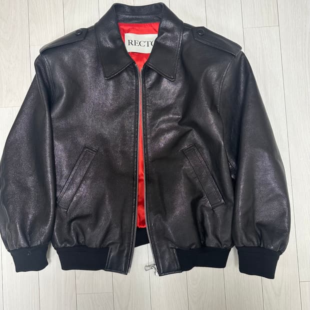 렉토24fw 벤고트 에폴렛 레더 자켓