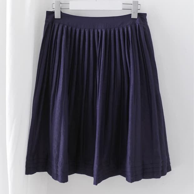 pleats skirt