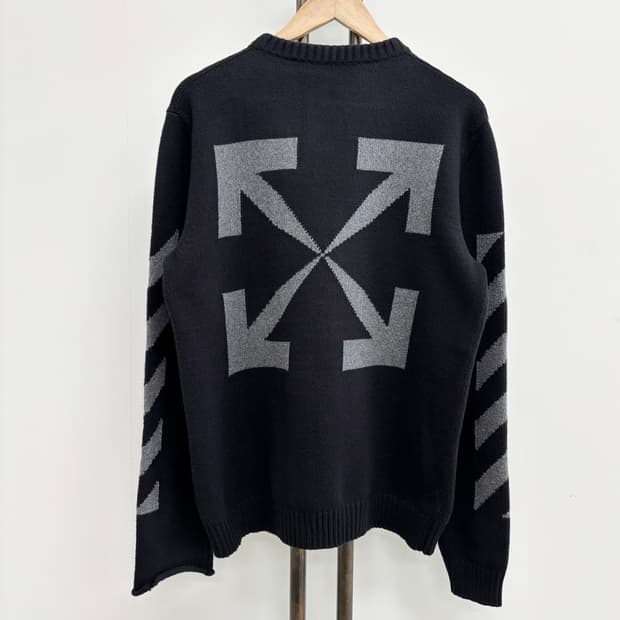 [XL]오프화이트 에로우 니트