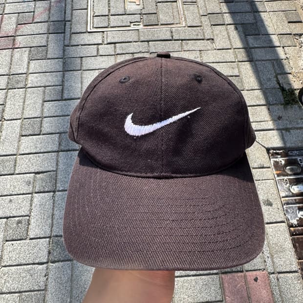 90s nike cap 🧢