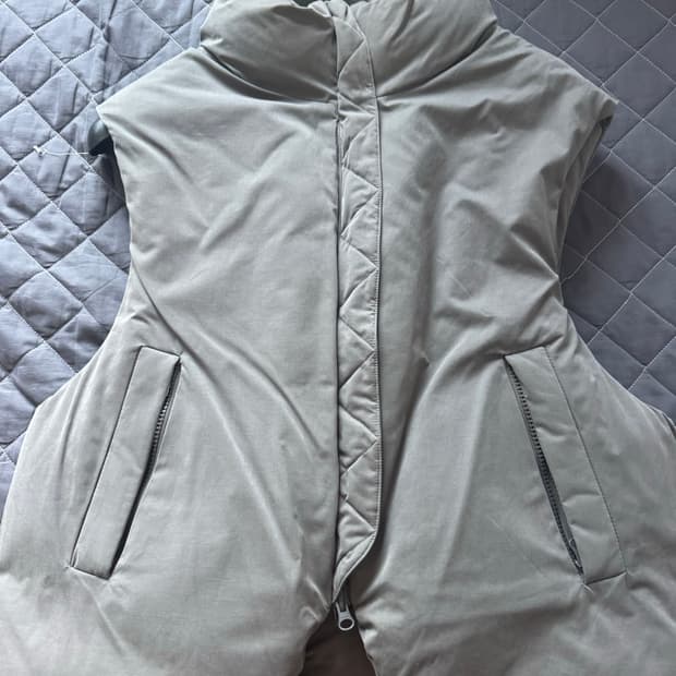 혜인서 패딩 베스트