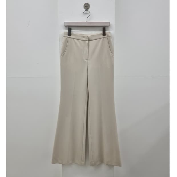 the CASHMERE 더캐시미어