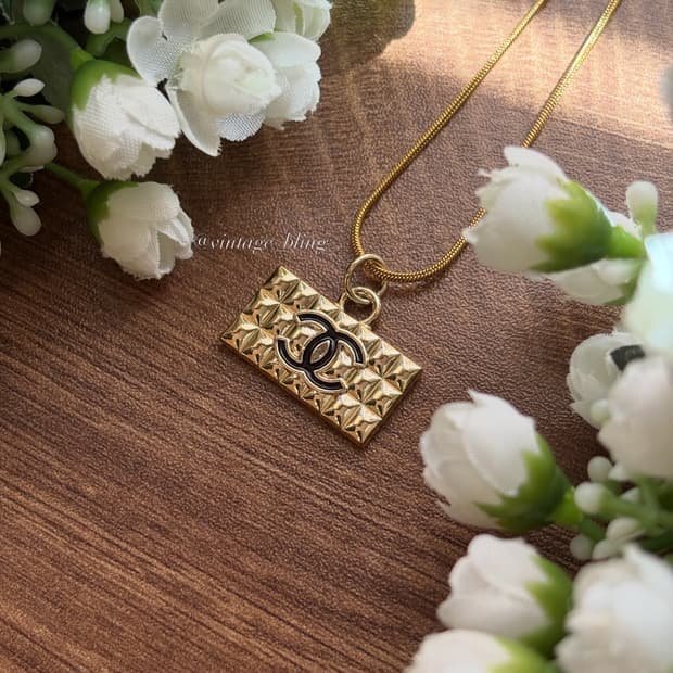  샤넬 cc스퀘어 스네이크 퀼팅 골드 목걸이 