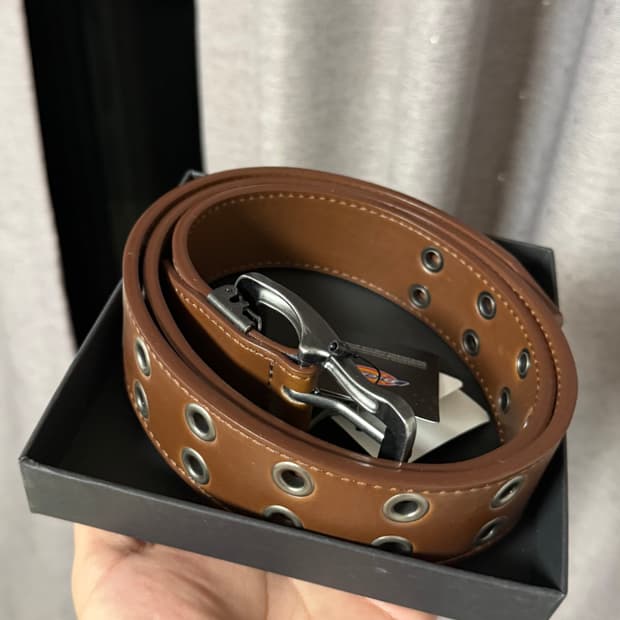 디키즈 더블 아일렛 벨트 브라운