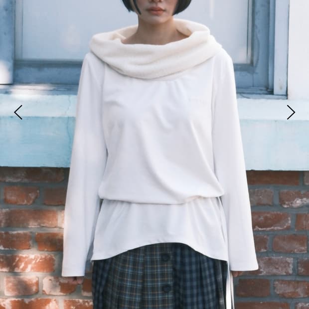 피브스피브스 넥 드롭 탑 