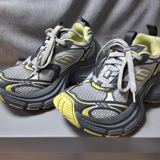 [새상품급] 발렌시아가 10xl 스니커즈 회노 40