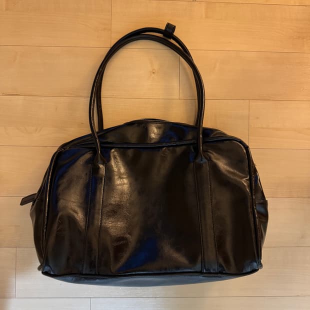 여밈 box bag black