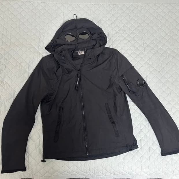 C.P. Company 고글후드 바람막이 자켓