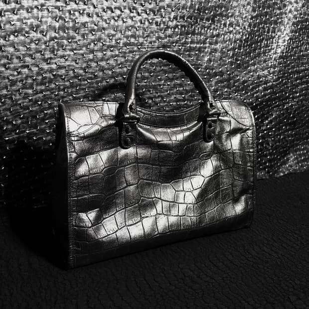 크로커다일 메탈 백