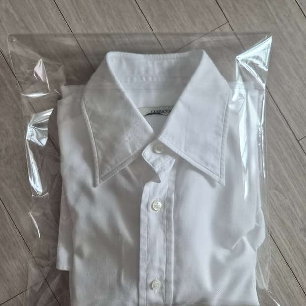 Husbands paris 와이드칼라 셔츠