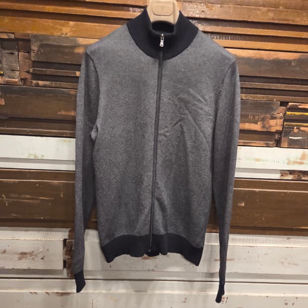 마이클 코어스 짚업니트