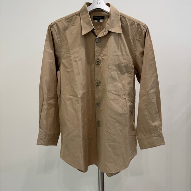 꼼데가르송 옴므 플러스 빅버튼 버튼업 셔츠