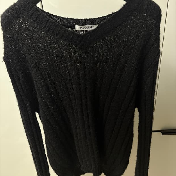 마조네 SHEER V-NECK KNIT