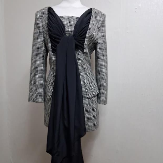 Pinky&Dianne 일본 핑키앤다이앤  검정체크 금장버턴 순모 쟈켓코