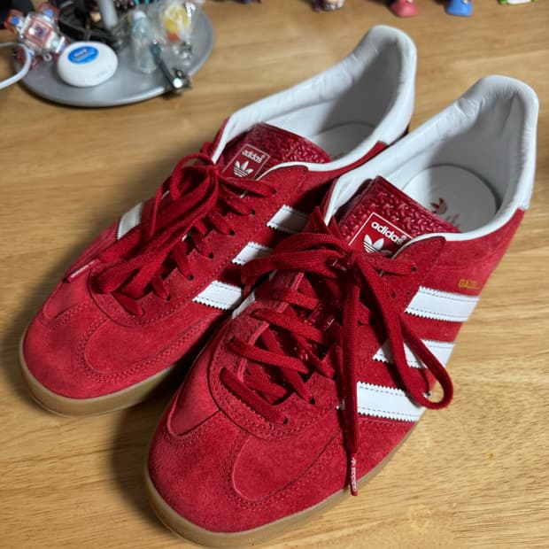 아디다스 스웨이드 스니커즈 275 레드