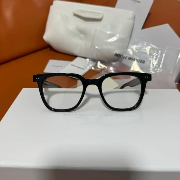 (정품)젠틀몬스터x메종마르지엘라 MM117 01 패션안경
