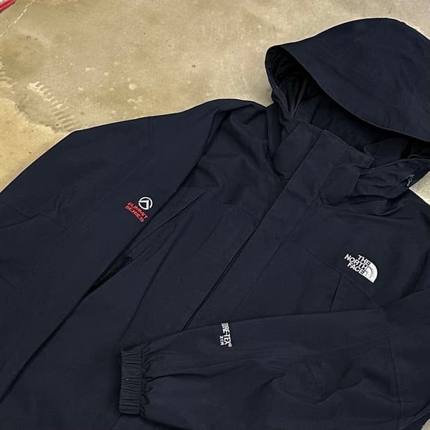 105 노스페이스 써밋 고어텍스 블랙 후드 바람막이